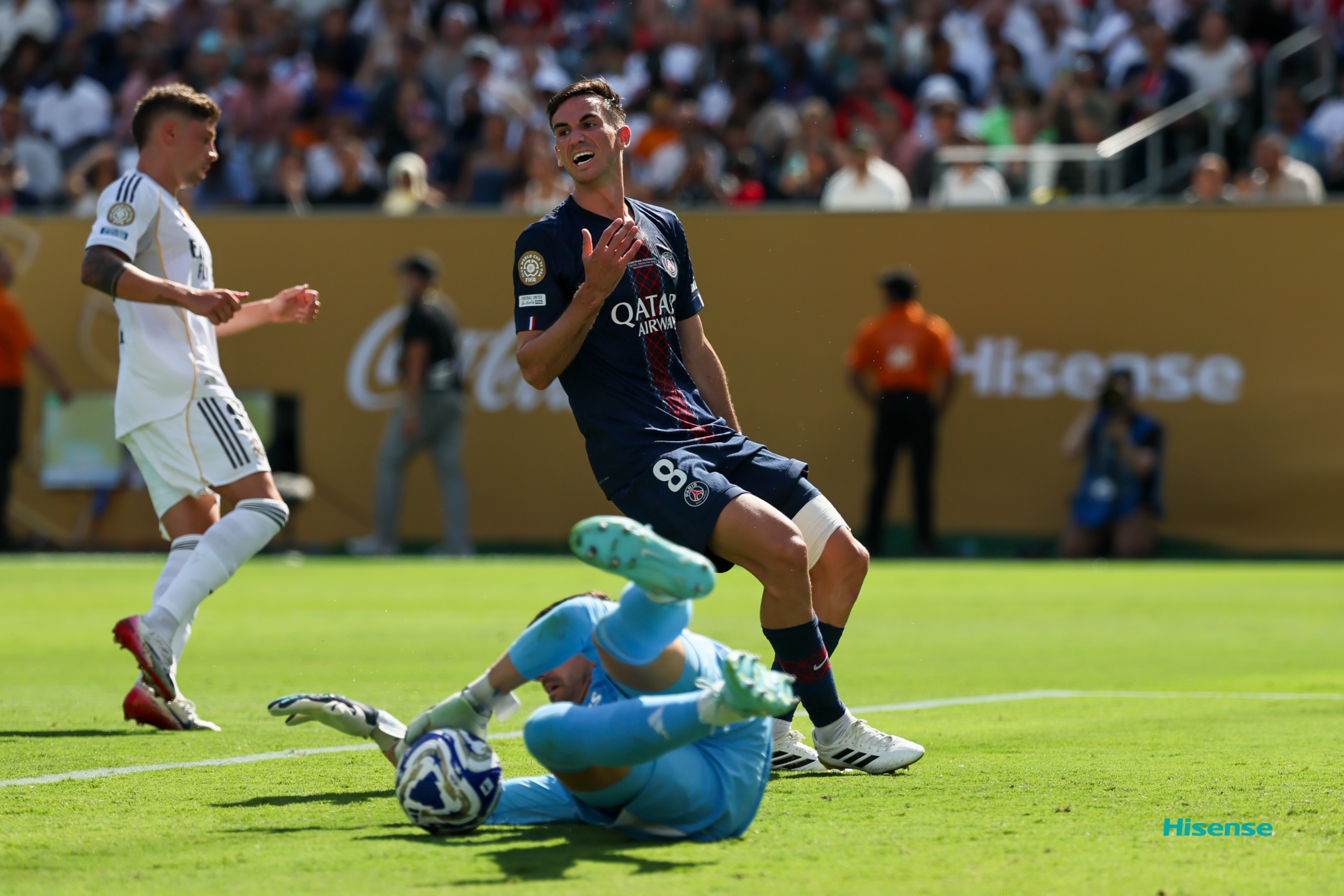 乐鱼app下载 -包含国际比赛日皇家马德里备战NBA常规赛，门线救险细节曝光，管理层满意，赛程密集仍需轮换的词条